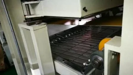 Linea di produzione di macchine per pannelli compositi in alluminio per armadi da cucina